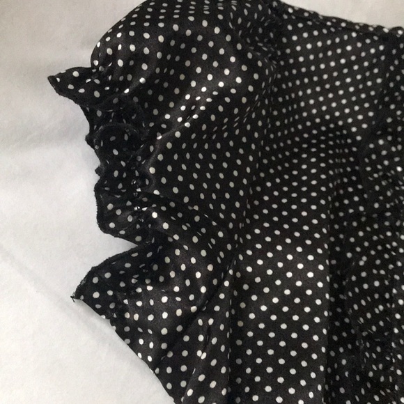 Polka dot cap sleeve blouse - Picture 3 of 3